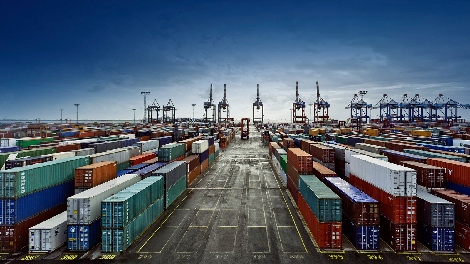Giải pháp phát triển các trung tâm logistics gắn với cảng biển cảng hàng  không và cửa khẩu dựa trên nền tảng công nghệ hiện đại công nghệ số vùng  Bắc Trung