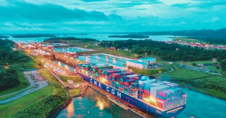 Panama-canal
