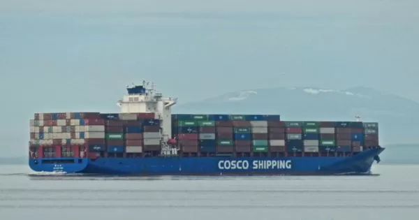 Xin-Nan-Tong-Cosco-container-vessel