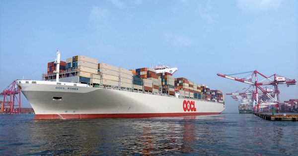 Tàu container OOCL Korea